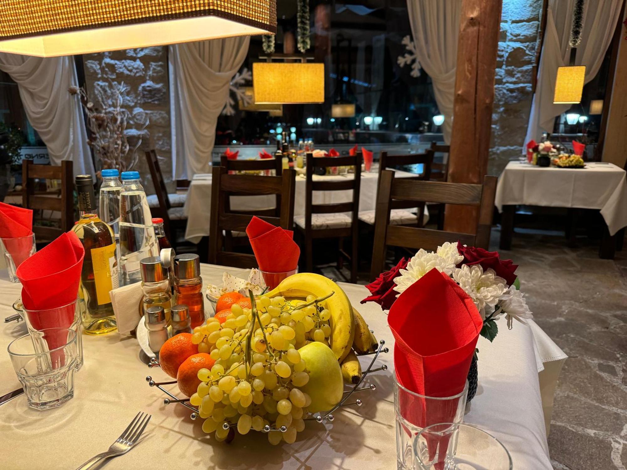 Family Hotel Eterno Tsigov Chark ภายนอก รูปภาพ