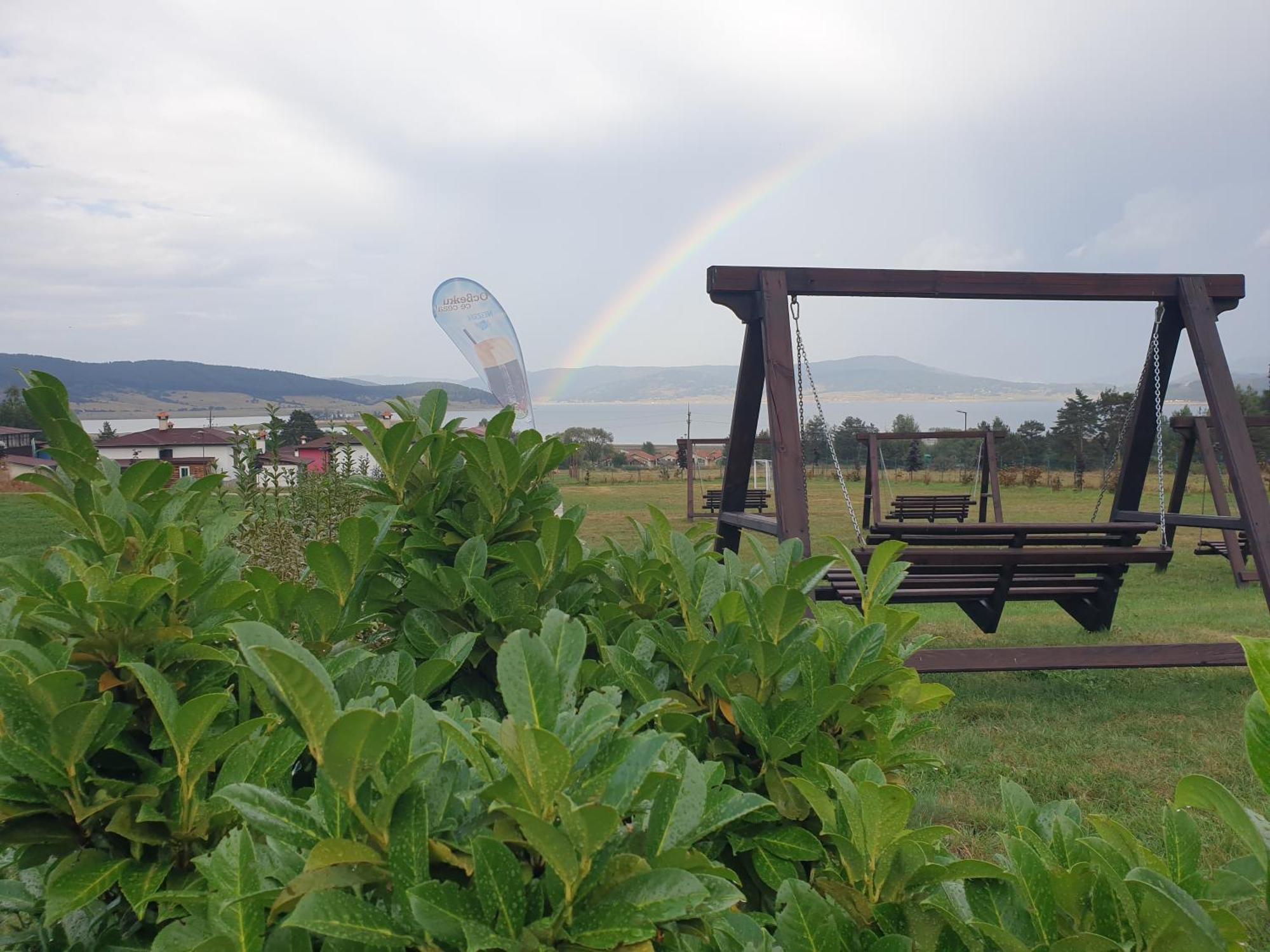 Family Hotel Eterno Tsigov Chark ภายนอก รูปภาพ