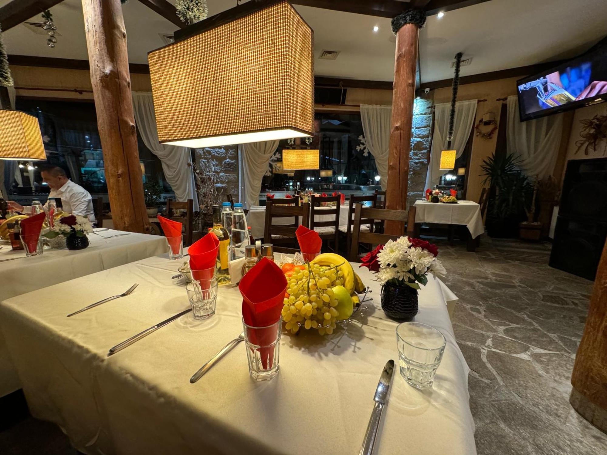 Family Hotel Eterno Tsigov Chark ภายนอก รูปภาพ