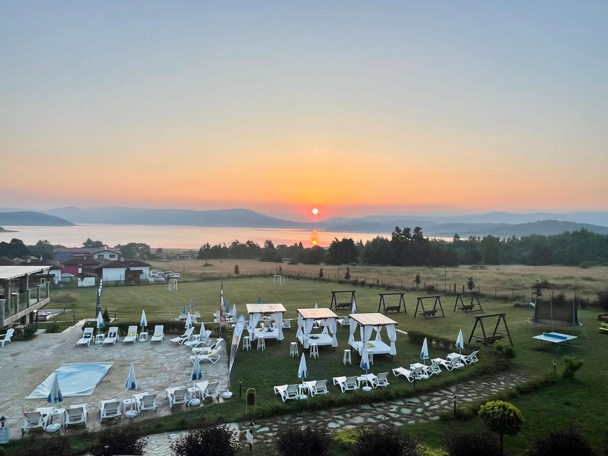 Family Hotel Eterno Tsigov Chark ภายนอก รูปภาพ